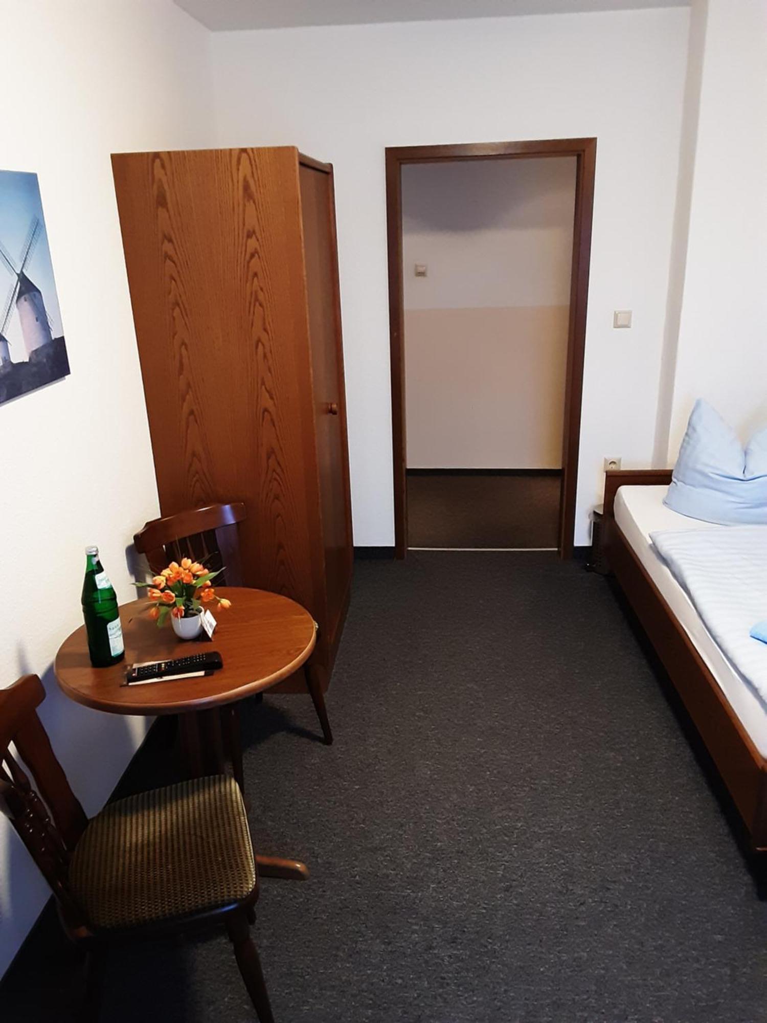 Goldener Anker Hotel Genthin Kamer foto