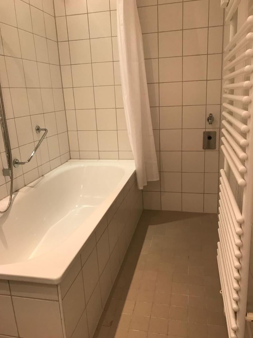 Goldener Anker Hotel Genthin Buitenkant foto